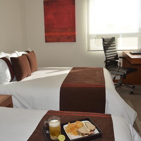 Mision Express Monterrey Aeropuerto La Fe Hotel Apodaca Bagian luar foto