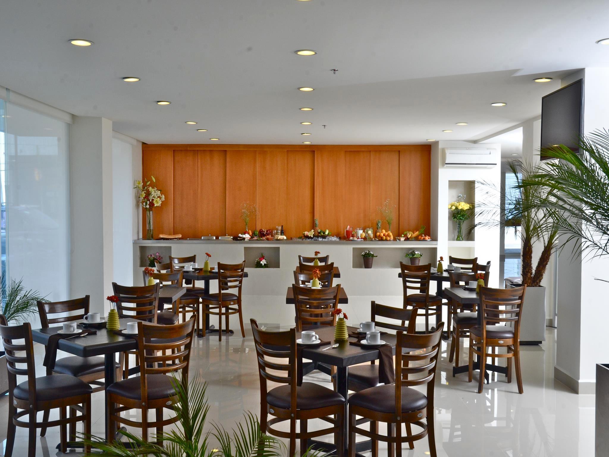 Mision Express Monterrey Aeropuerto La Fe Hotel Apodaca Bagian luar foto